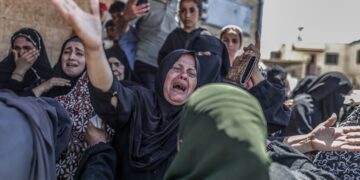Les bombardements se poursuivent à Gaza malgré l&rsquo;annonce d&rsquo;un accord sur une trêve