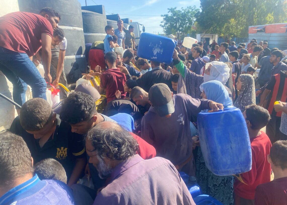 Gaza : les conditions sanitaires sont « épouvantables » à Al-Mawasi, dénonce Oxfam