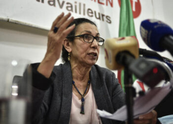 Algérie:  L&rsquo;opposante Louisa Hanouna retire sa candidature à la présidentielle