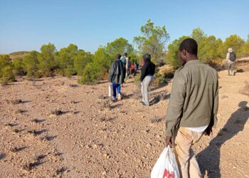 « 60% des migrants clandestins subsahariens entrent en Tunisie par la frontière terrestre avec l’Algérie et 23% via la Libye »  selon le FTDES