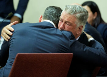 Tir sur un tournage : le procès de l&rsquo;acteur Alec Baldwin annulé pour vice de procédure