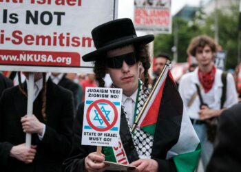 Des milliers de manifestants anti-Netanyahu avant son discours