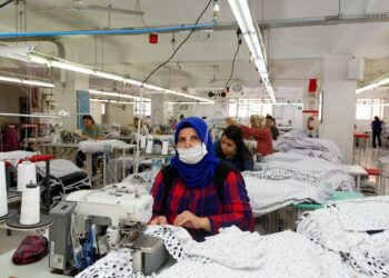 Textile-Habillement: L&rsquo;excédent commercial  perd 3,1 points