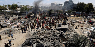 Gaza: Au moins 70 morts dans une frappe israélienne sur le camp de réfugiés d&rsquo;Al-Masawi