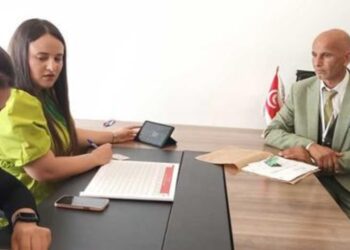 Pour sa seconde candidature à une présidentielle, Fathi Krimi est le premier à déposer son dossier à l’ISIE