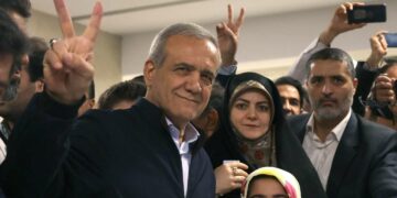 En Iran, le candidat réformateur Masoud Pezeshkian remporte la présidentielle