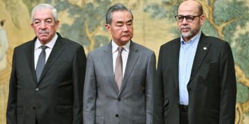 En Chine, le Hamas signe un accord avec le Fatah, Israël s’insurge
