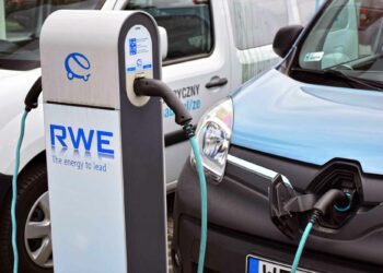 Virage vers les véhicules électriques: 160 bornes de recharge seront installées  d’ici 2025 en Tunisie