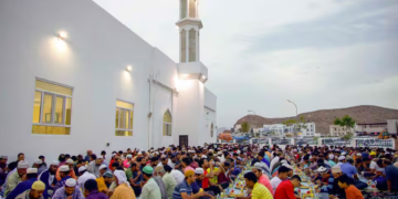 Six personnes tuées dans une fusillade près d’une mosquée à Oman