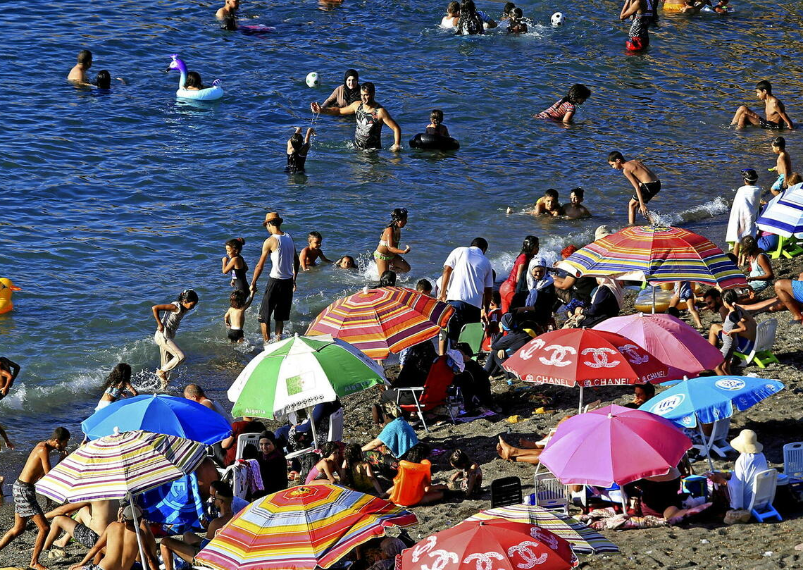 Algérie: La « mafia des plages » empoisonne le séjour des vacanciers