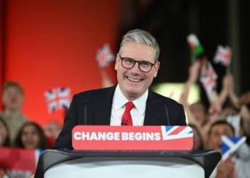 Royaume-Uni: Victoire historique des travaillistes