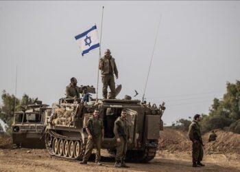 L&rsquo;armée israélienne annonce avoir achevé les préparatifs d&rsquo;une « grande manœuvre terrestre et aérienne au Liban »