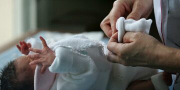 ARP: adoption du projet de loi sur le congé de maternité et de paternité