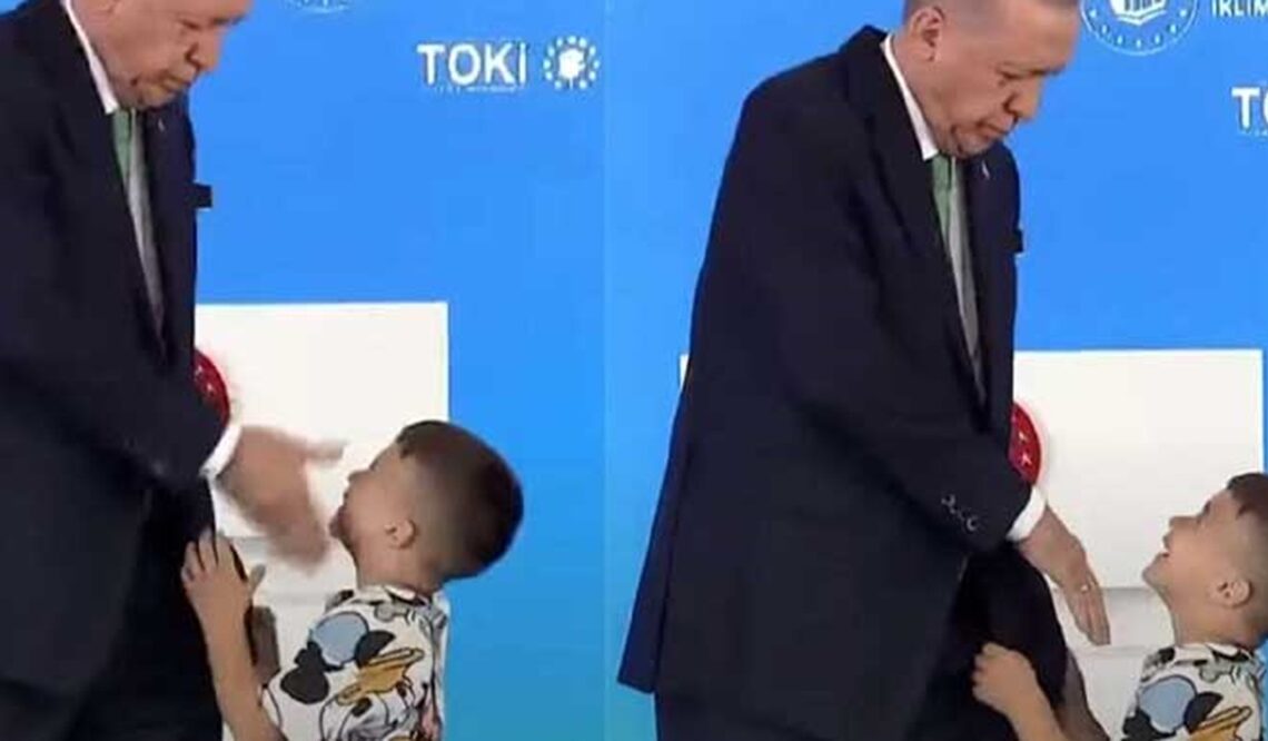 Turquie: Erdogan met une gifle à un enfant qui aurait refusé de lui faire un baisemain
