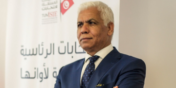 Safi Said dépose son dossier de candidature à l&rsquo;élection présidentielle