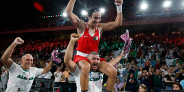 Un K.O contre la haine: Ouverture d’une enquête pour cyberharcèlement après la plainte de la championne olympique Imane Khelif