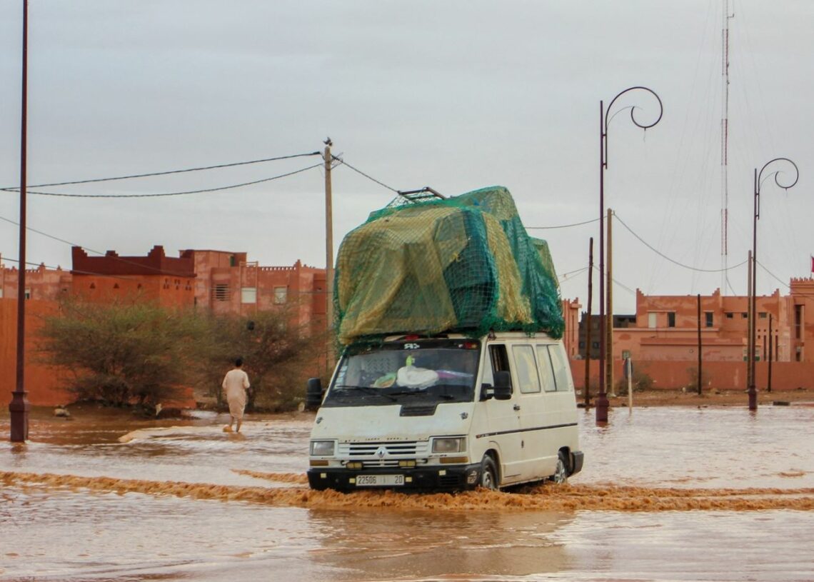 Une année de pluie en 48h: Au moins 11 morts dans des inondations au Maroc