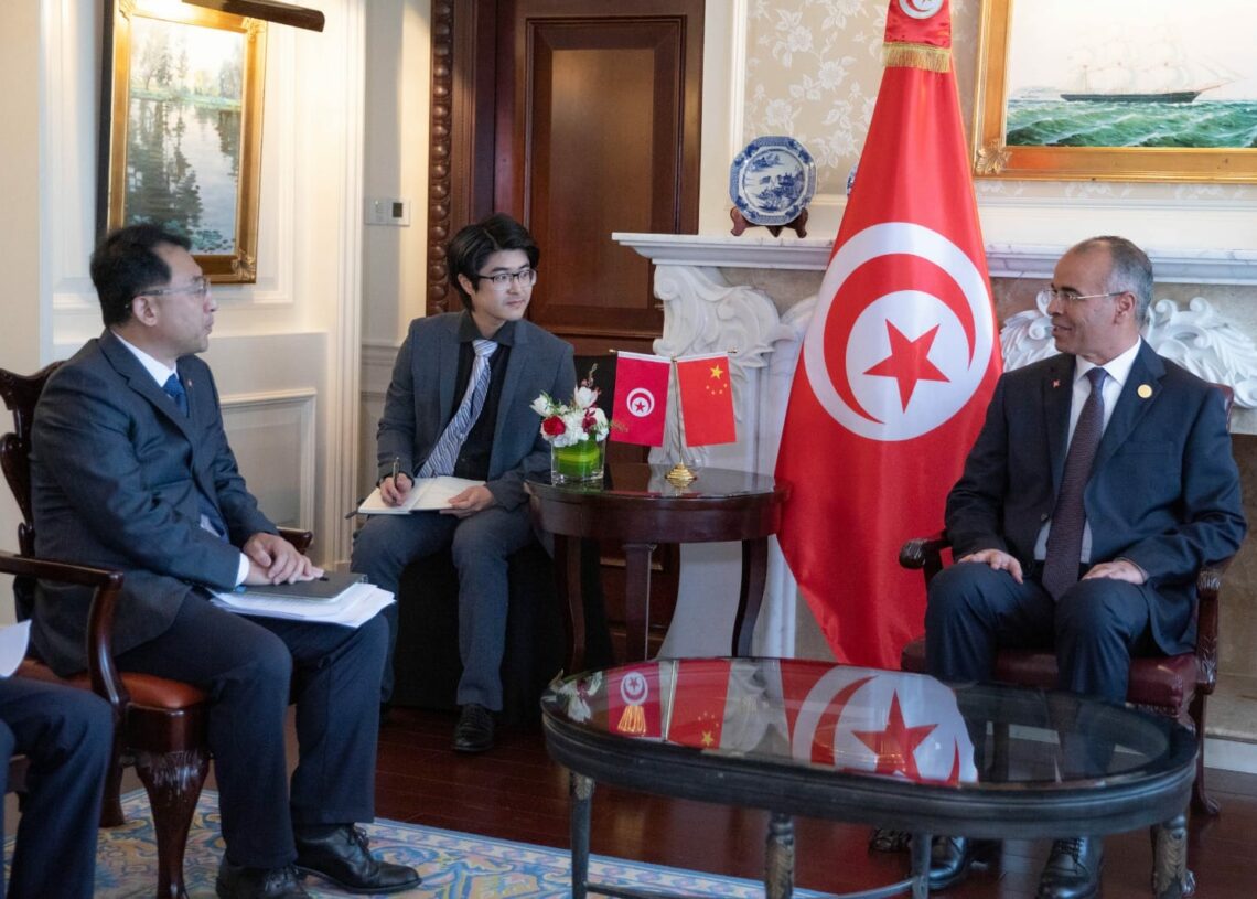 Kamel Maddouri à Pékin: La Banque chinoise de développement s’engage à financer des projets en Tunisie