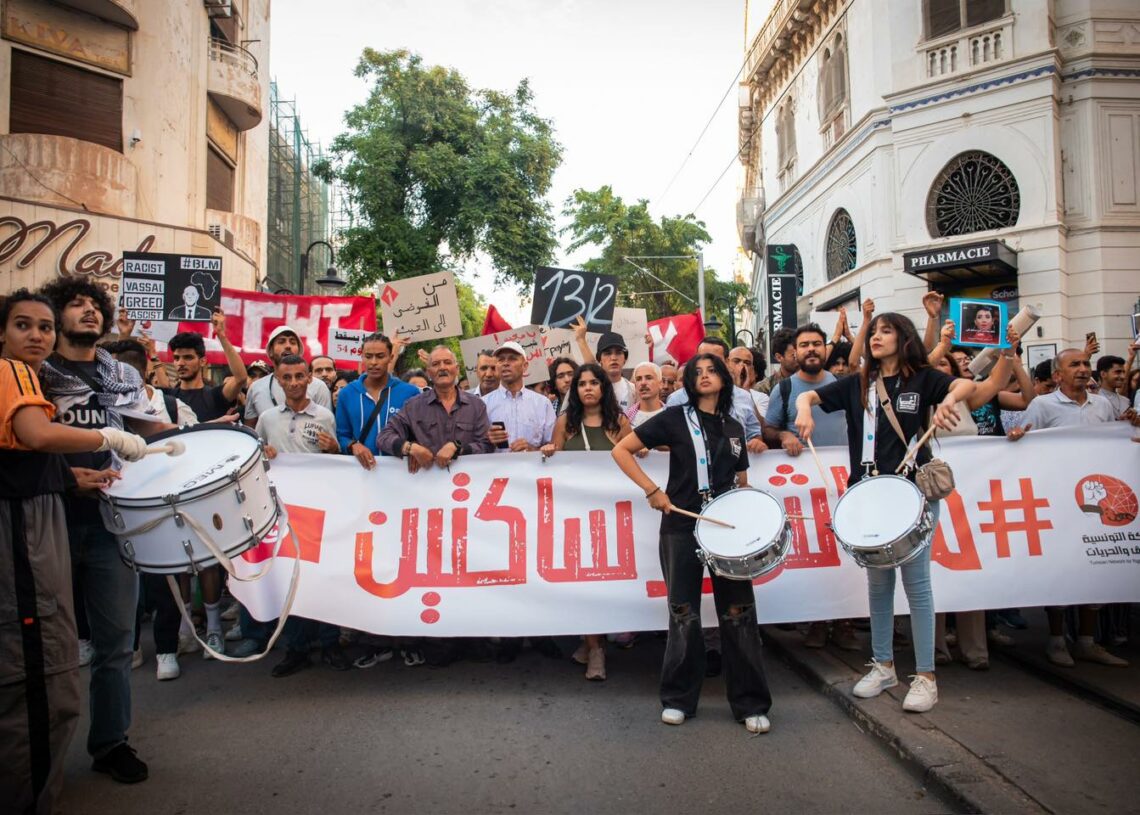 Refus de l’ISIE d’appliquer les jugements du TA: Le Réseau Tunisien des Droits et des Libertés dénonce le « retour d’un régime répressif »