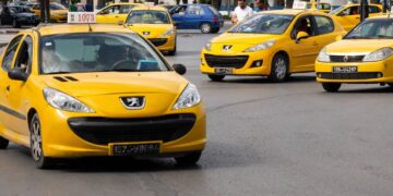 Les taxis individuels revendiquent une hausse de 1,1 dinar au départ du compteur