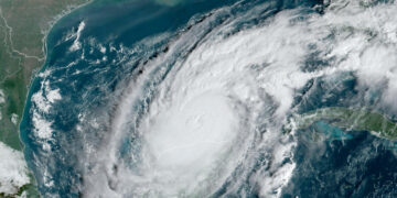 «Écrivez votre nom sur votre jambe pour être identifié»: La Floride se prépare au pire avec l&rsquo;arrivée de l&rsquo;ouragan Milton