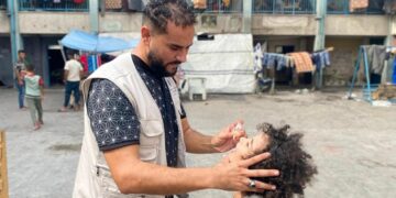Malgré les frappes, la deuxième phase de la campagne de vaccination contre la polio commence à Gaza