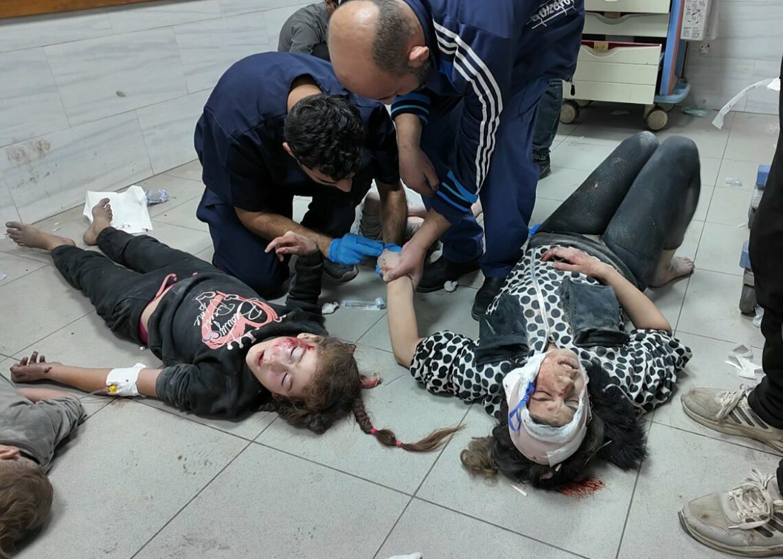 Hôpital pris d&rsquo;assaut à Gaza: Deux enfants tués suite à la destruction de l&rsquo;équipement médical par Israël