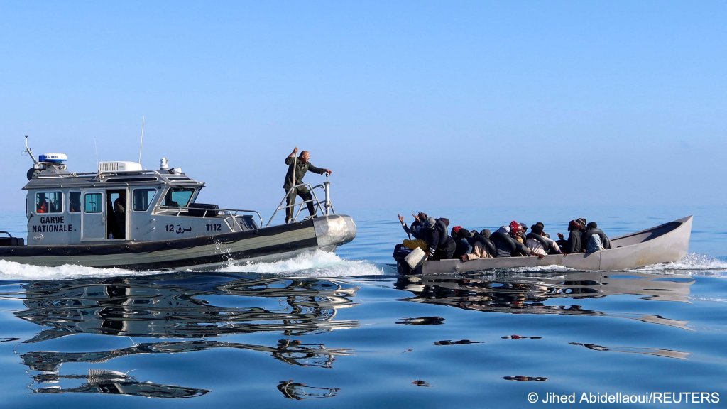 La Garde nationale annonce la saisie d’un bateau destinée à l’immigration clandestine à Monastir