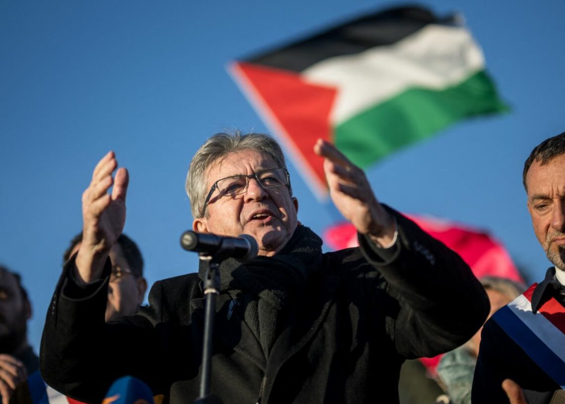 France: Jean-Luc Mélenchon appelle à « mettre des drapeaux palestiniens partout » dans les universités à partir du 8 octobre