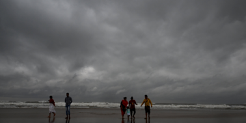 Alerte au cyclone: Un million de personnes fuient la côte Est de l&rsquo;Inde
