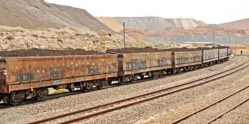 Une première depuis 9 ans: Le train de phosphate reprend du service à Redeyef