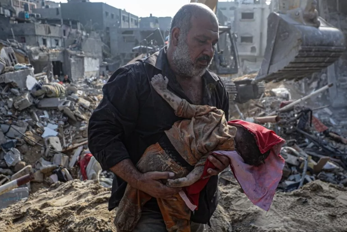 Gaza: Au moins 30 morts, dont 13 enfants, tués dans 2 attaques israéliennes ce dimanche