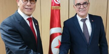 Pour un renforcement de la coopération économique: Samir Abdelhafidh rencontre l’ambassadeur de Singapour