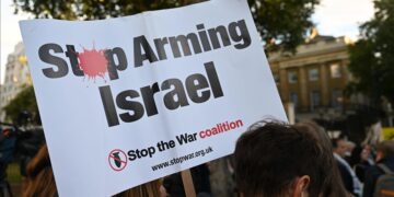 Le Royaume-Uni envisage d&rsquo;annuler davantage de licences d&rsquo;exportation d&rsquo;armes pour Israël