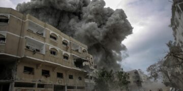 Gaza: Au moins 18 personnes tuées dans des frappes israéliennes qui ont visé une école