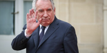 Emmanuel Macron  se décide: François Bayrou nommé Premier ministre