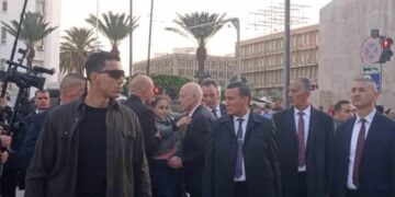 Visite inopinée: Le président de la République se rend dans le centre-ville de Tunis
