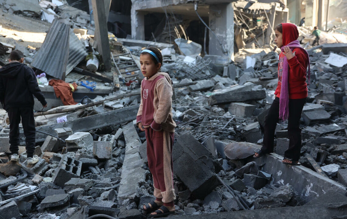 Gaza: 12 morts dont trois enfants dans des frappes israéliennes