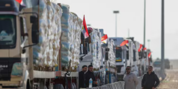 Les premiers camions d&rsquo;aide sont entrés dans Gaza après le cessez-le-feu, selon l&rsquo;ONU