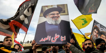 « Menace imminente »: Israël frappe le Sud-Liban quelques heures avant les funérailles de Nasrallah