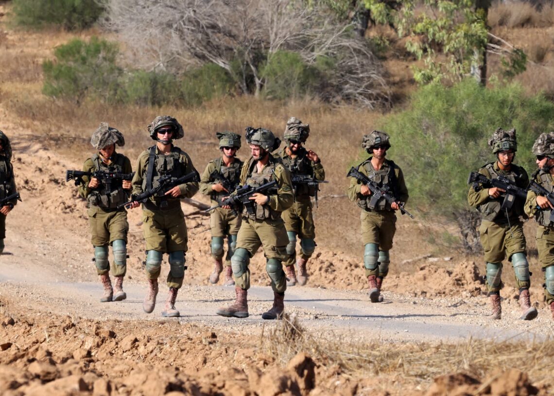 « Feu vert » américain: Israël annonce rester « indéfiniment » dans la zone tampon à frontière avec le Liban