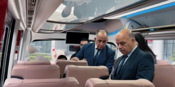 Le ministre des transports en Chine pour finaliser l’acquisition de 300 nouveaux bus