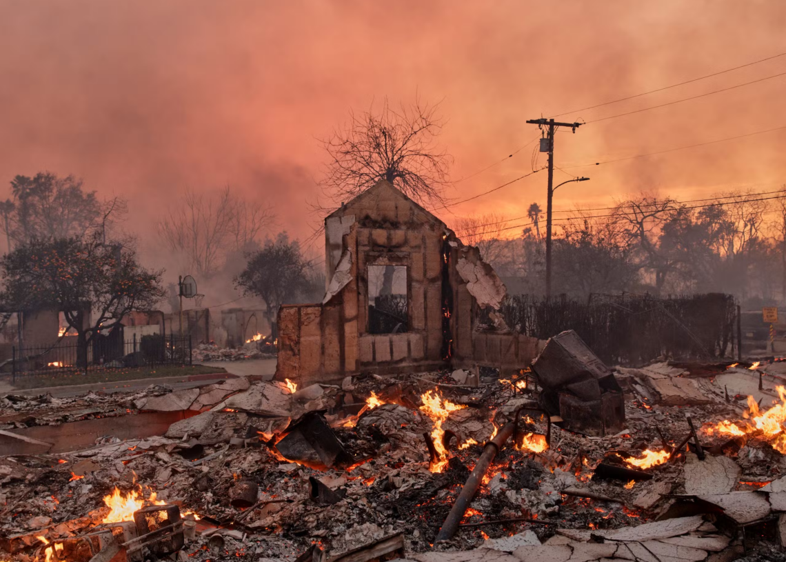 Etats-Unis: Après des incendies dévastateurs, la Californie s’apprête à affronter une terrible tempête