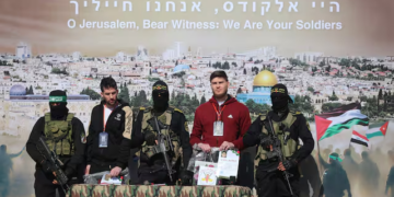 Cessez-le-feu: En échange de trois otages, Israël libère 369 prisonniers Palestiniens