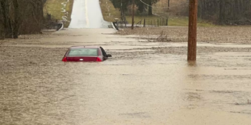 Alors qu’une tempête arctique s’annonce: Des inondations ravagent l’est des Etats-Unis et font au moins 14 morts