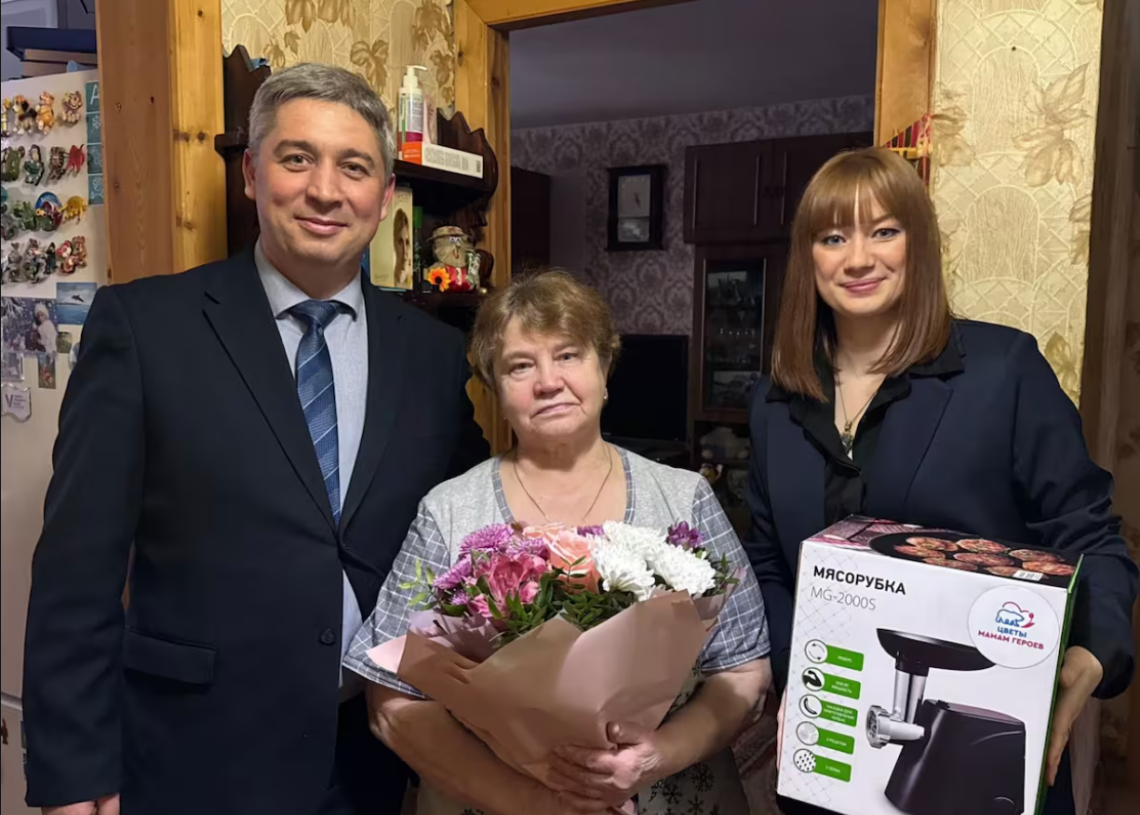 En Russie, les mères des soldats tués reçoivent… des hachoirs à viande