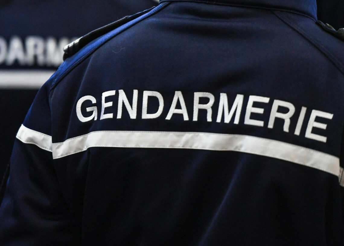 France: Un fidèle tué à coups de couteau par un autre fidèle dans une mosquée du Gard, le suspect en fuite