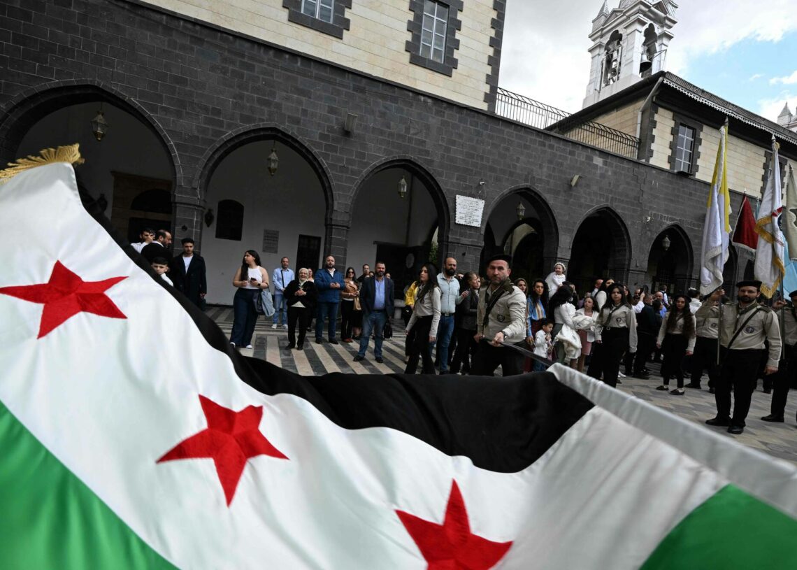 Syrie: un puissant groupe armé dans le sud annonce son intégration au ministère de la Défense
