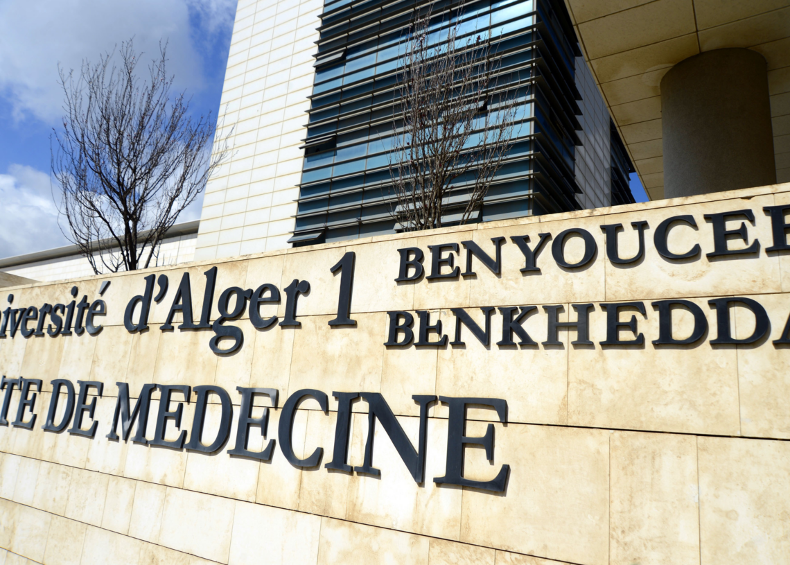En Algérie, le français sera remplacé par l’anglais dans les universités de médecine