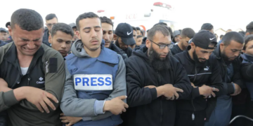 Appel à manifester mercredi: Des organisations de journalistes français dénoncent l&rsquo;«hécatombe» pour leurs confrères à Gaza